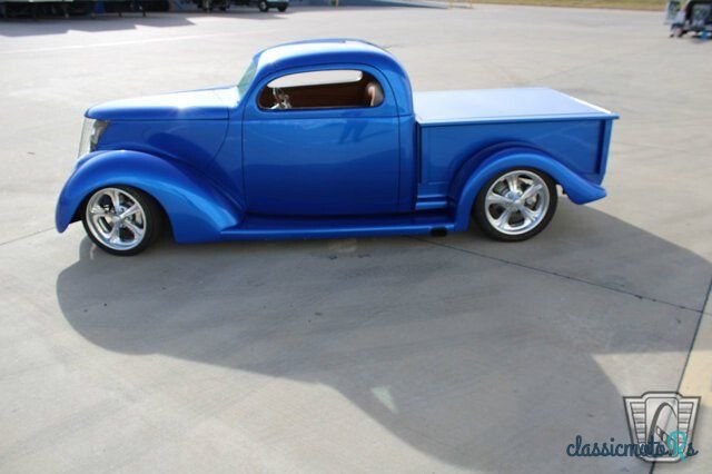 1937' Ford Pickup photo #5