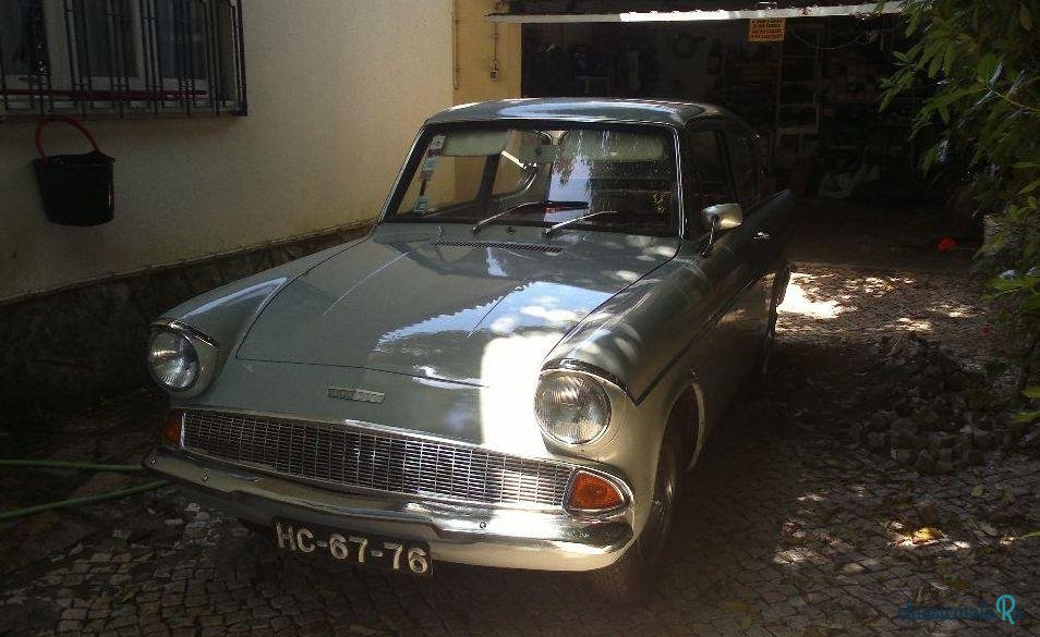 1967' Ford Anglia Deluxe photo #5
