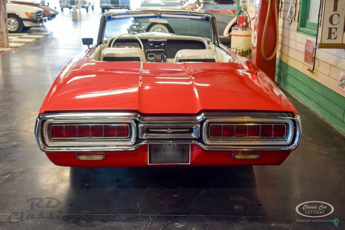 1965' Ford Thunderbird photo #5