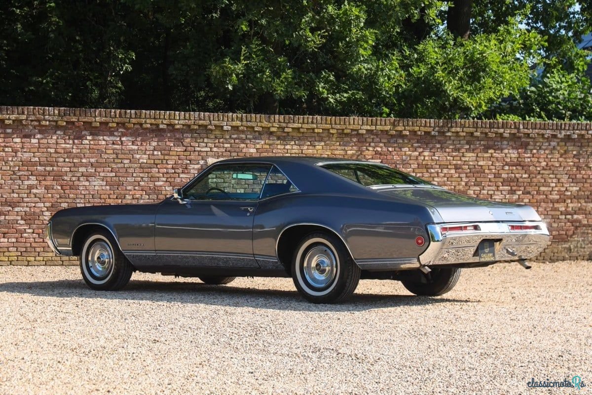1969' Buick Riviera photo #2