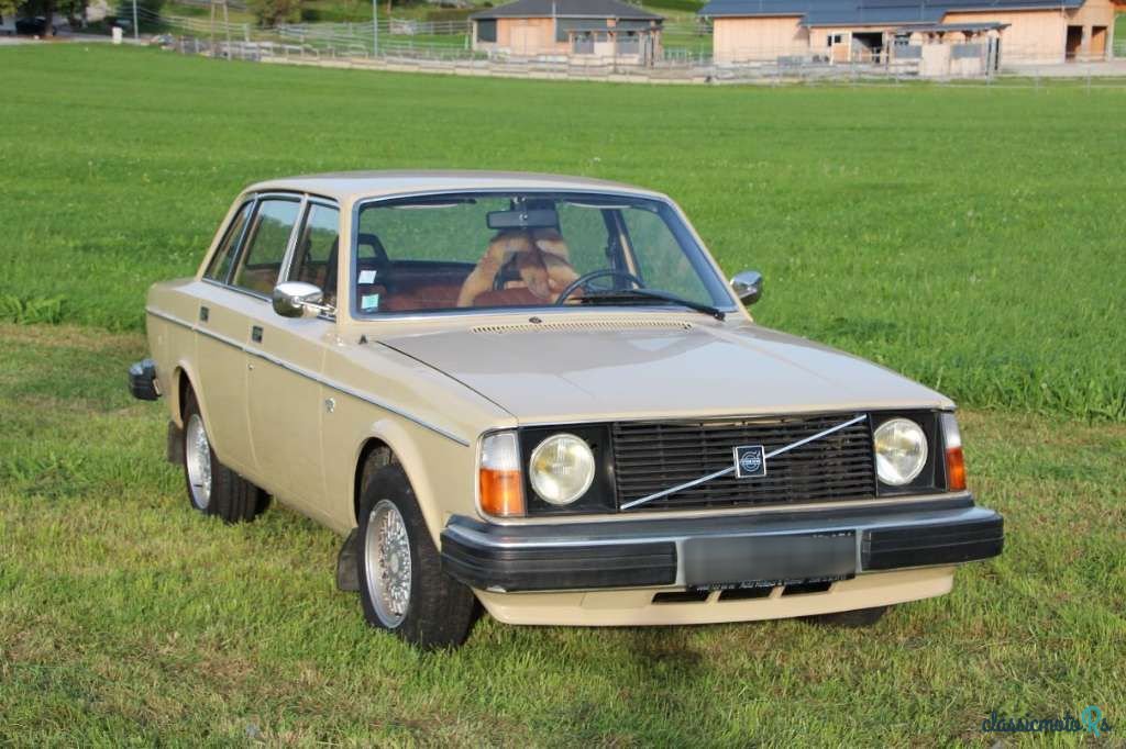 1977' Volvo Serie 200 photo #1