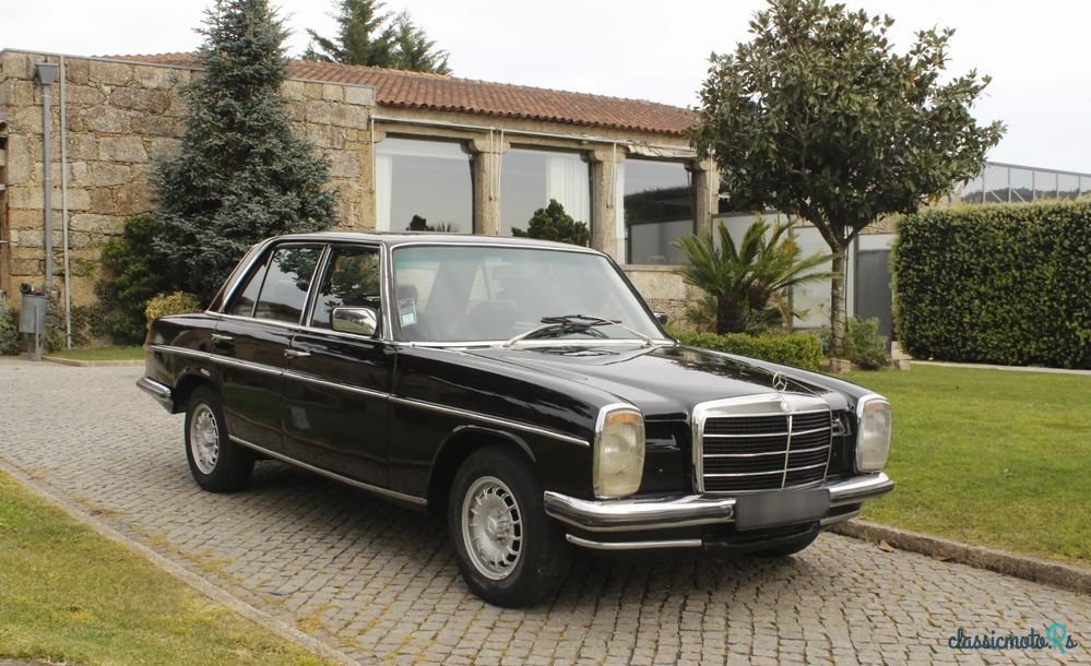 1975' Mercedes-Benz 240 photo #6