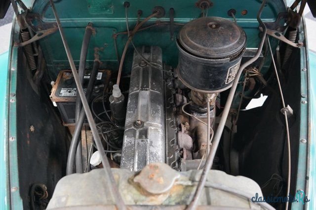 1941' Chevrolet Master Deluxe photo #3