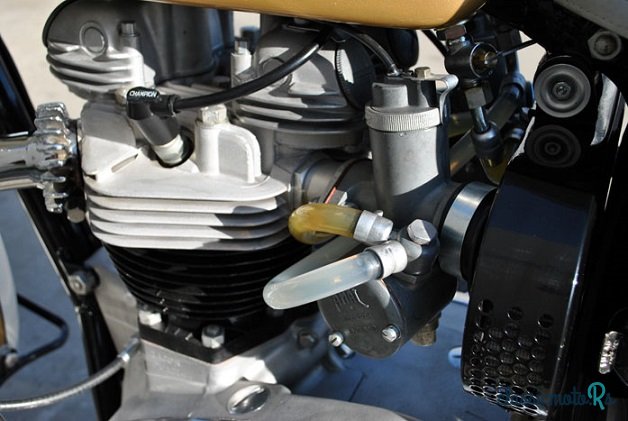 1964' Triumph Bonneville photo #5