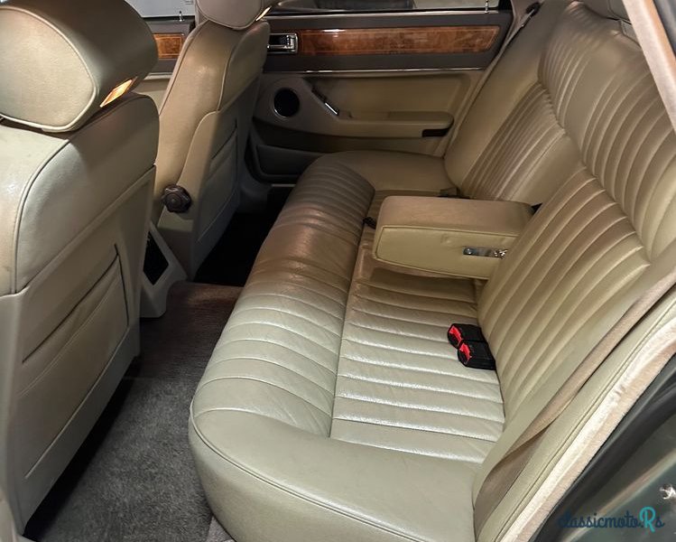 1990' Jaguar XJ photo #4
