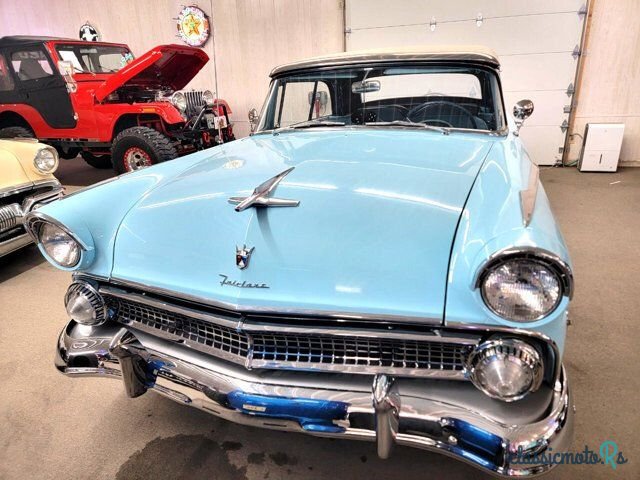 1955' Ford Fairlane photo #5