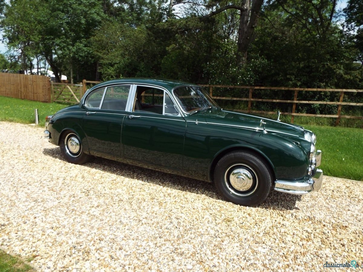 1966' Daimler 250 V8 photo #1