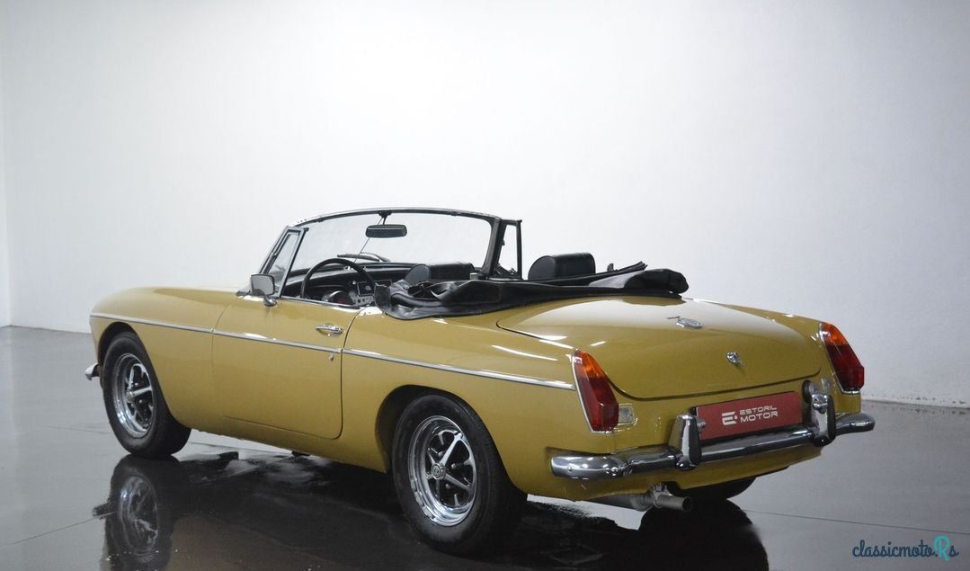 1971' MG MGB photo #4