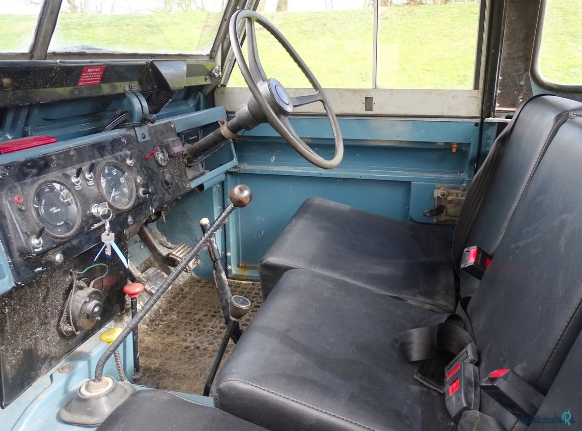 1971' Land Rover 88 photo #1