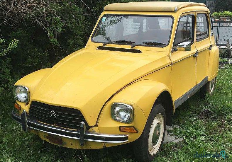 1980' Citroen Dyane 6 photo #1