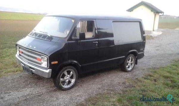 1977' Dodge B 100 Tradesman photo #4