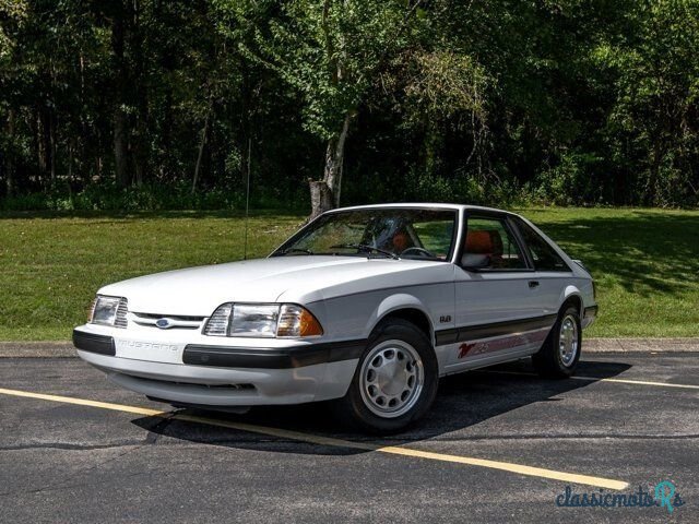 1989' Ford Mustang photo #1