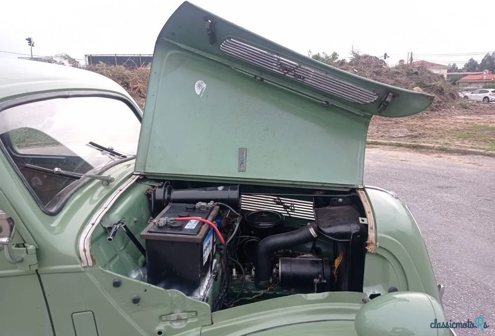 1949' Ford Anglia photo #4