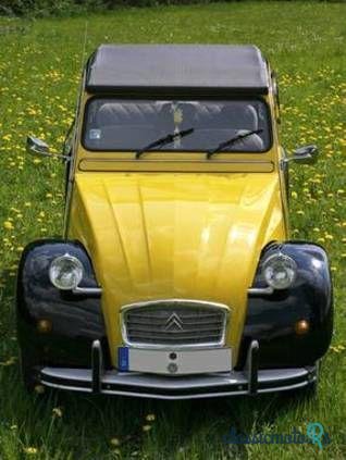 1982' Citroen 2CV photo #2