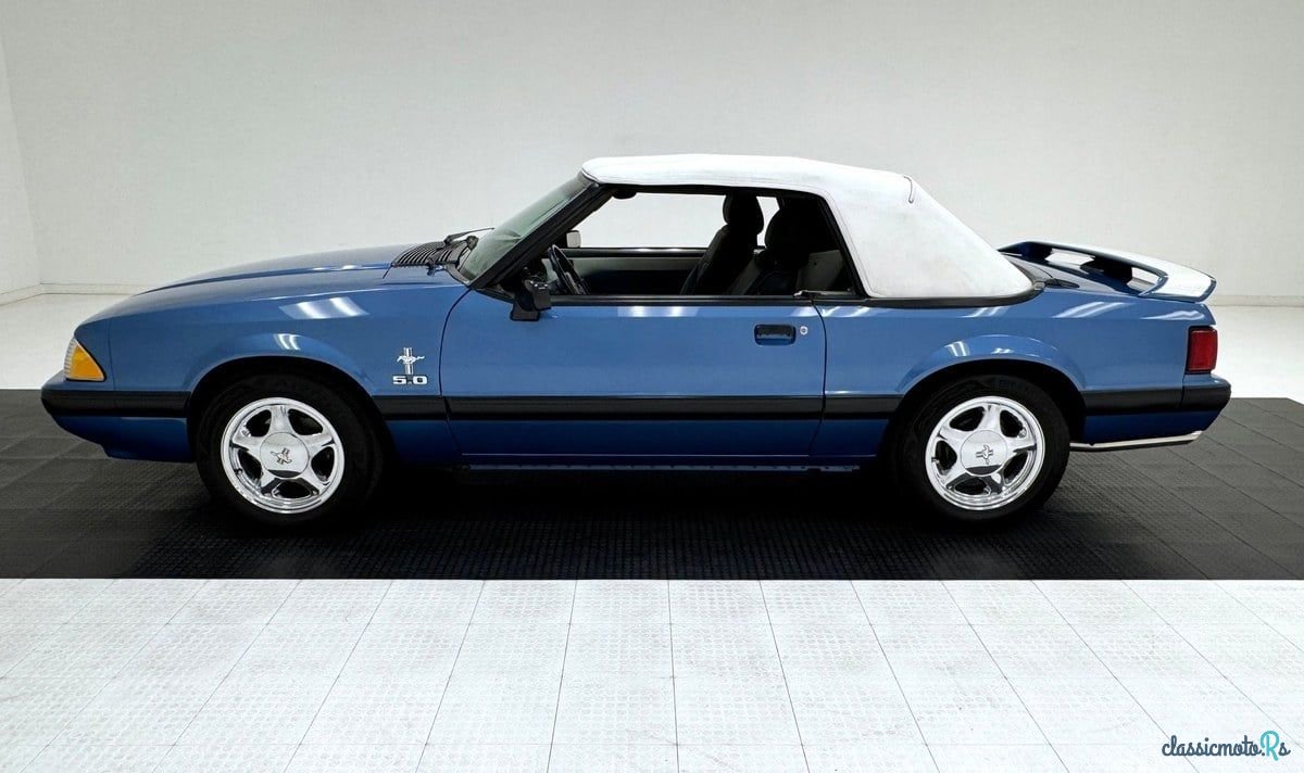 1989' Ford Mustang photo #3