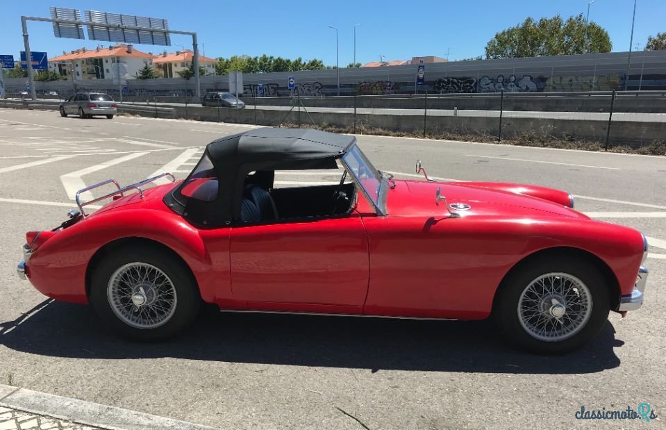 1956' MG MGA photo #4