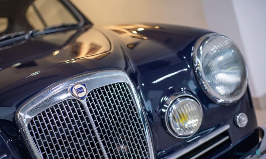 1955' Lancia Aurelia photo #3