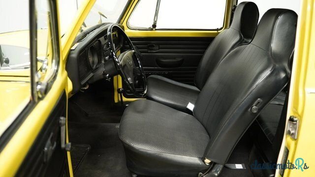 1972' Volkswagen Beetle photo #4