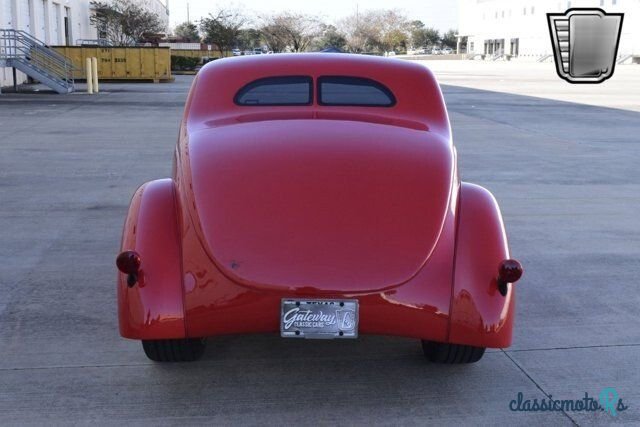 1937' Ford photo #3