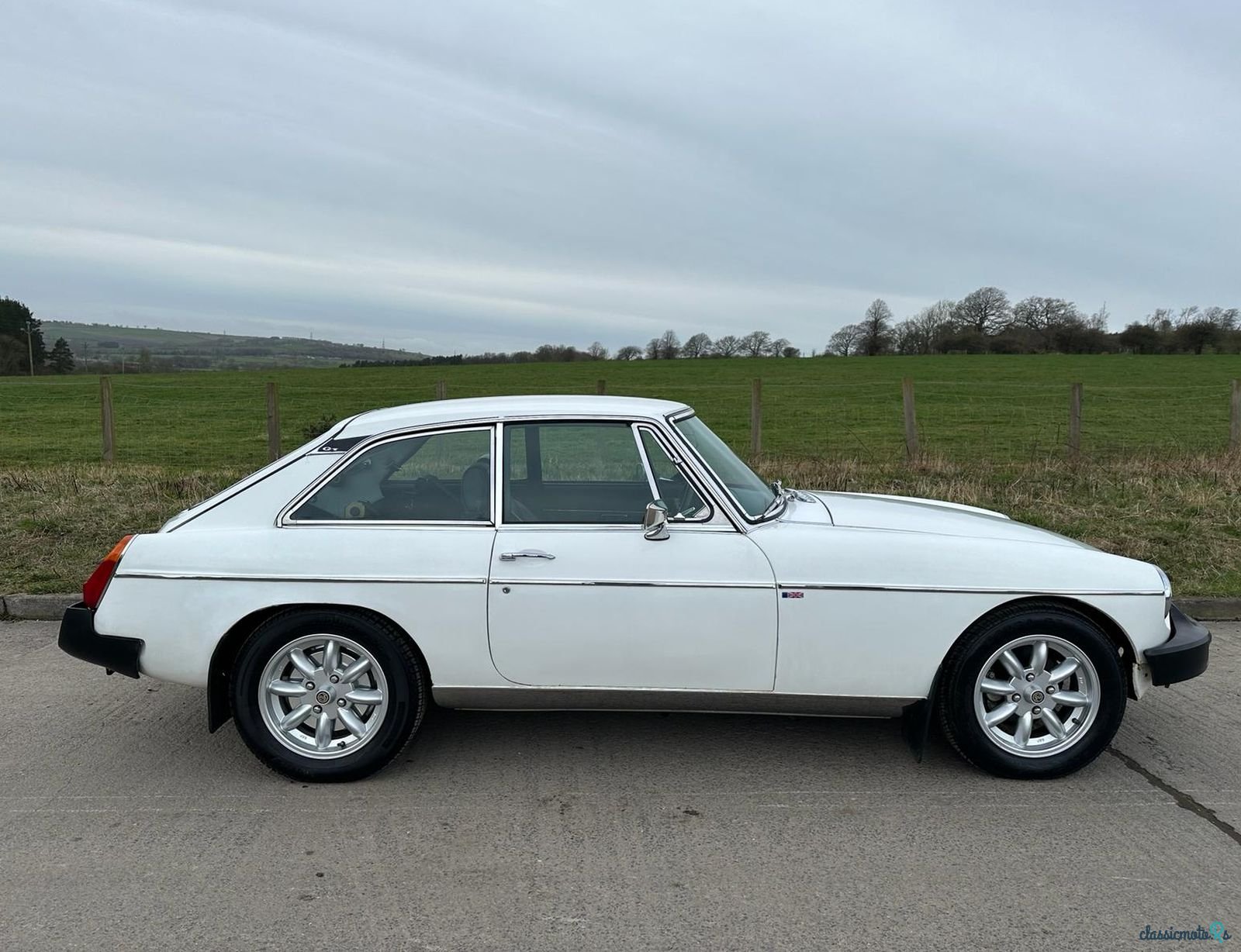 1976' MG Mgb Gt photo #6