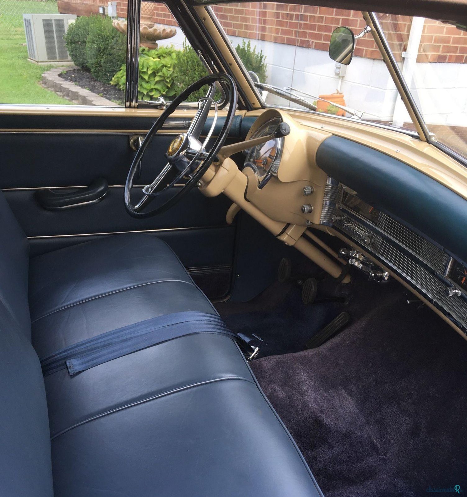 1949' Chrysler Town & Country photo #2