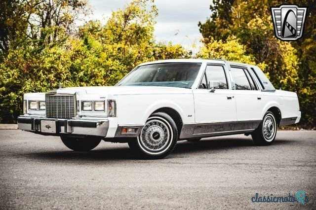 1985' Lincoln Town Car photo #2