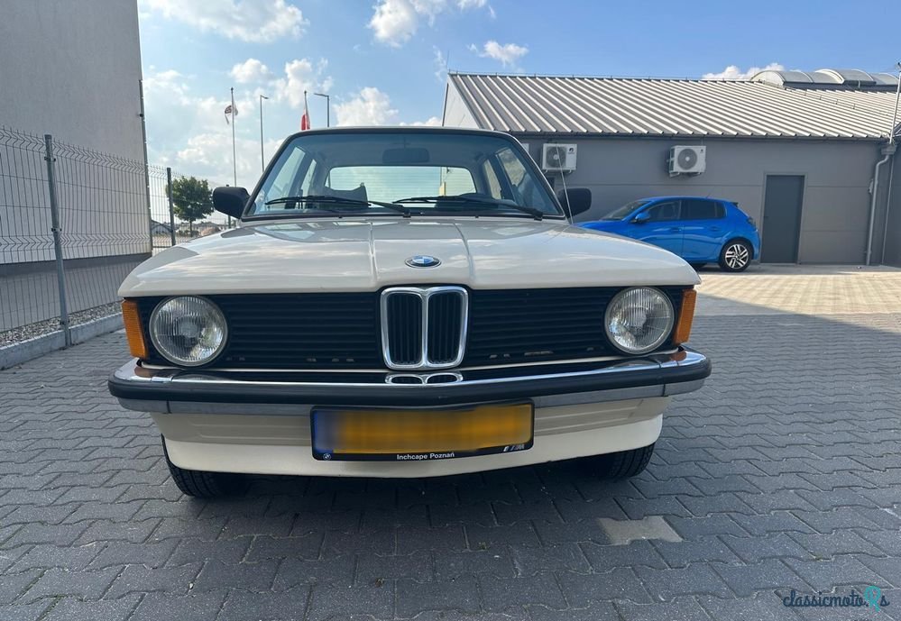 1980' BMW Seria 3 316 photo #2