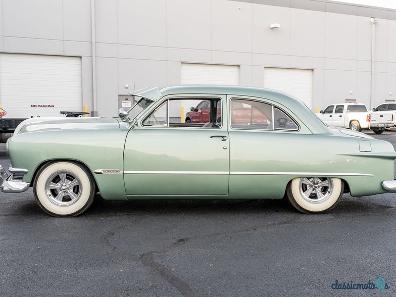 1950' Ford Custom Deluxe photo #1