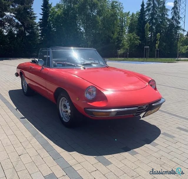 1975' Alfa Romeo Spider 2.0 photo #4
