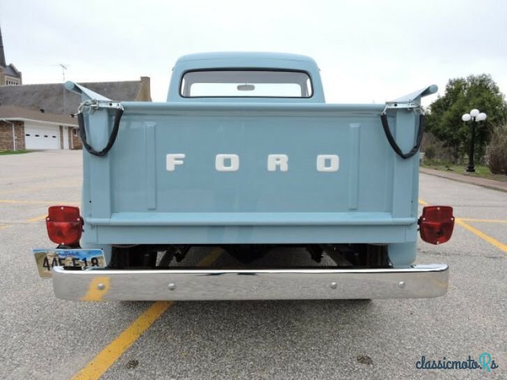 1953' Ford F-100 photo #2
