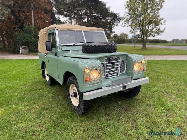 1972' Land Rover Series 3 photo #2