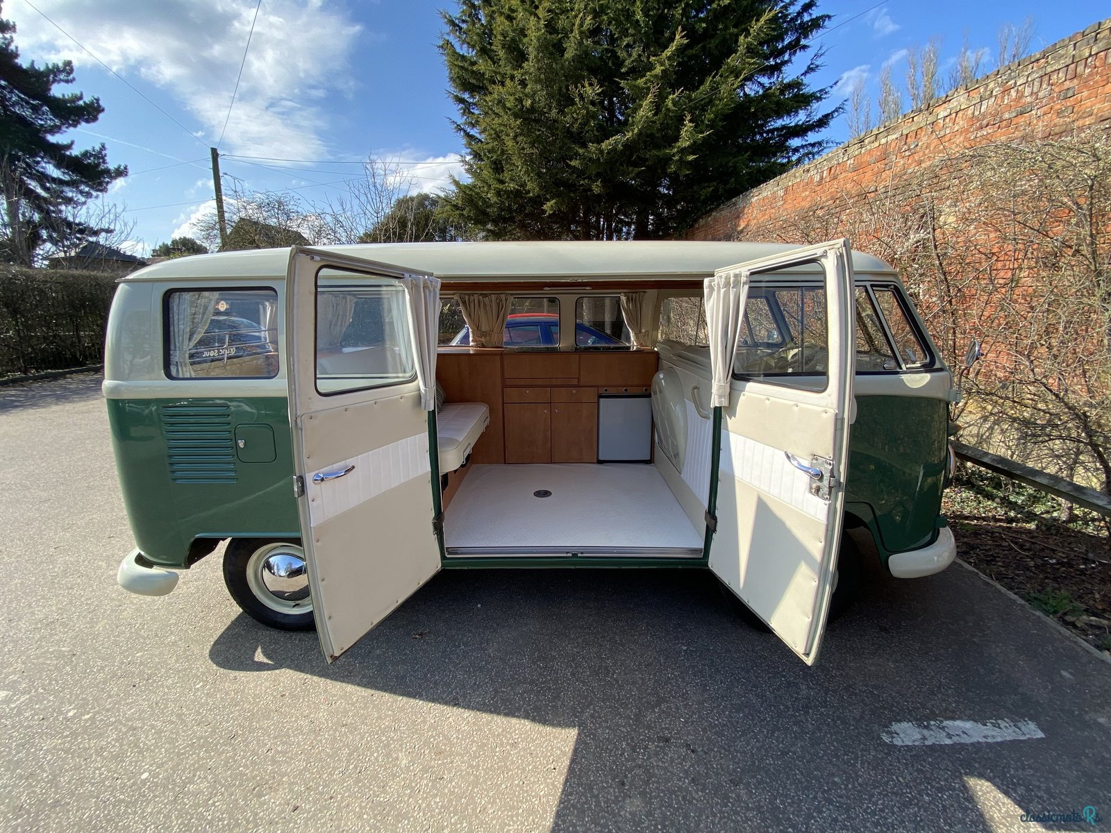 1966' Volkswagen Camper photo #1