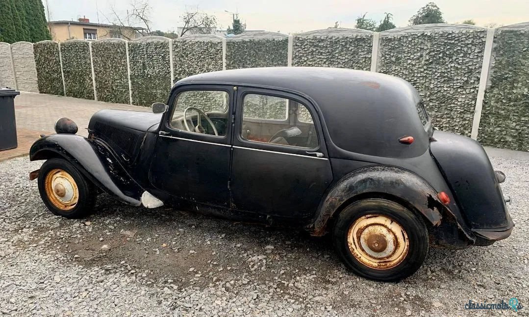 1956' Citroen Traction 11B photo #6