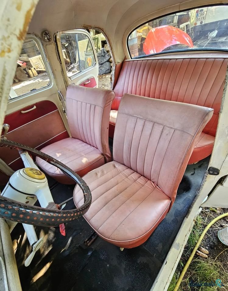 1957' Renault Daphine photo #5