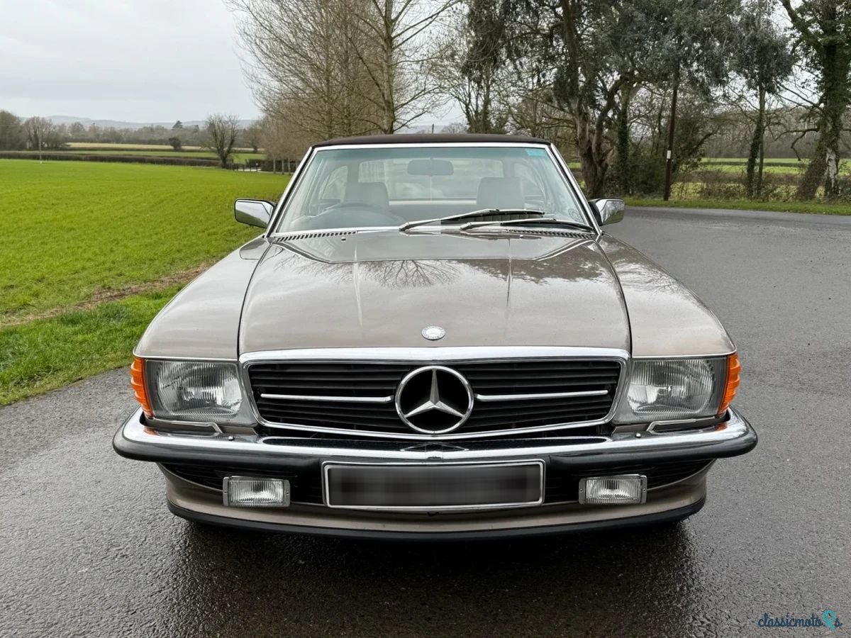 1988' Mercedes-Benz Sl Class photo #3