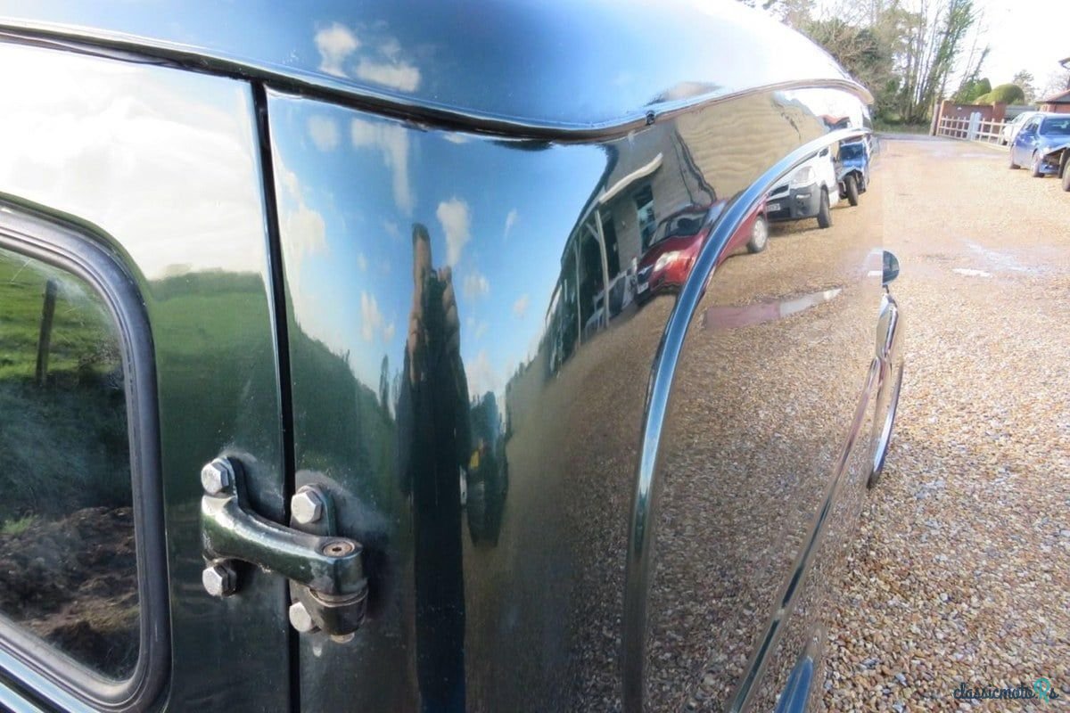 1969' Morris Minor Van photo #5