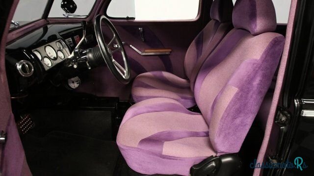 1940' Ford Deluxe photo #4