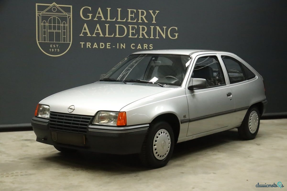 1988' Opel Kadett photo #1