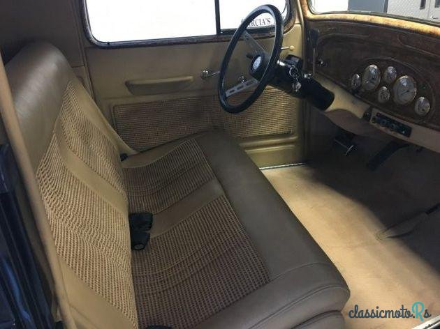 1935' Chevrolet photo #2