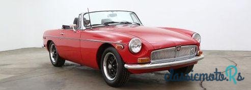 1973' MG B Convertible photo #5
