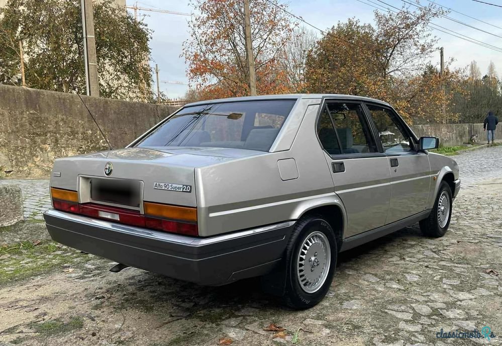 1988' Alfa Romeo 90 2.0 S photo #6