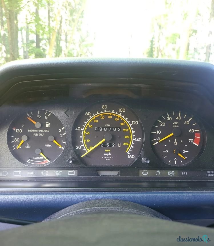 1989' Mercedes-Benz 300 photo #2