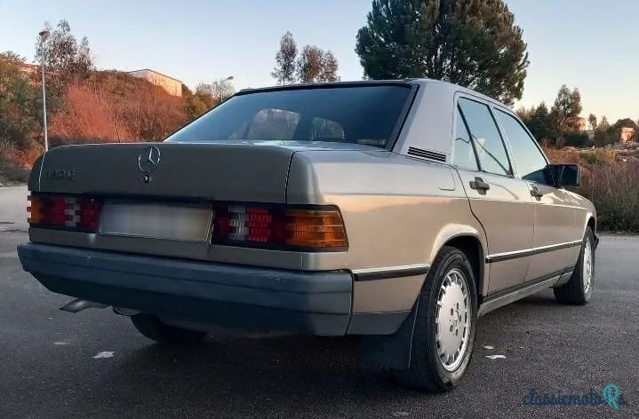 1986' Mercedes-Benz 190 D 2.5 photo #5