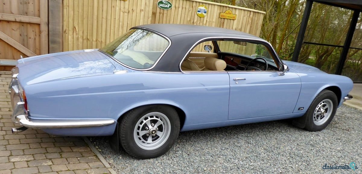 1975' Jaguar X-Type photo #1