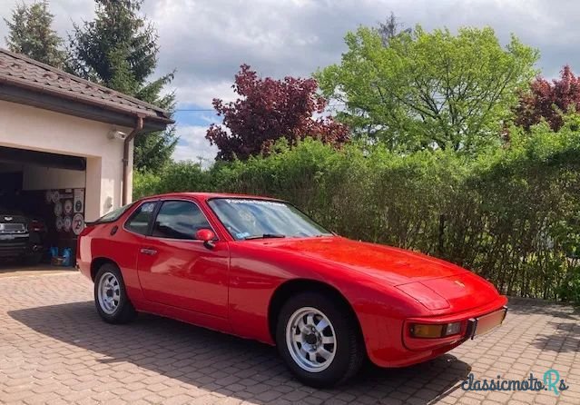 1979' Porsche 924 Standard photo #2