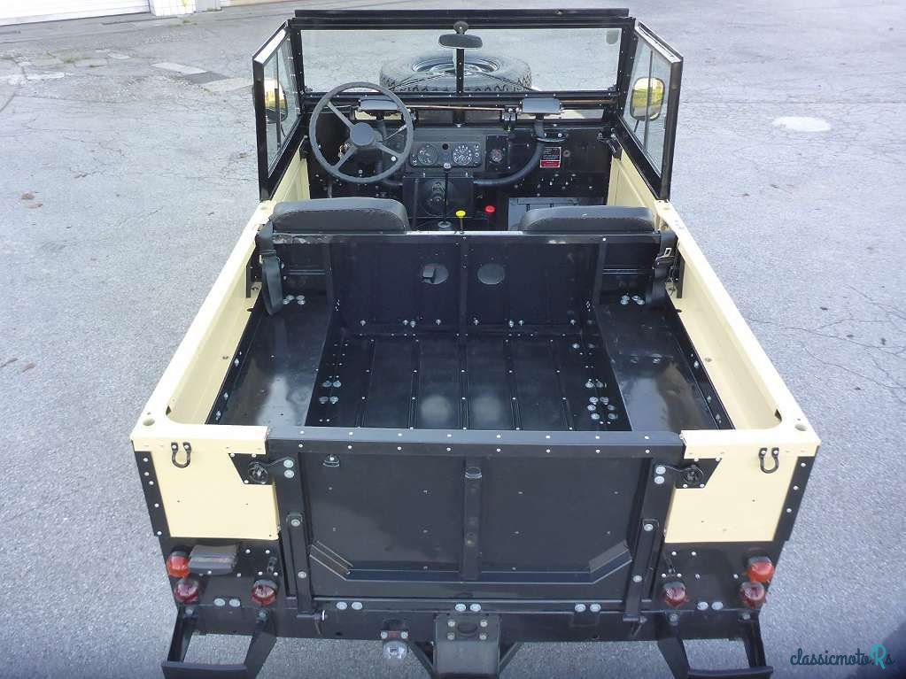 1970' Land Rover Defender photo #5