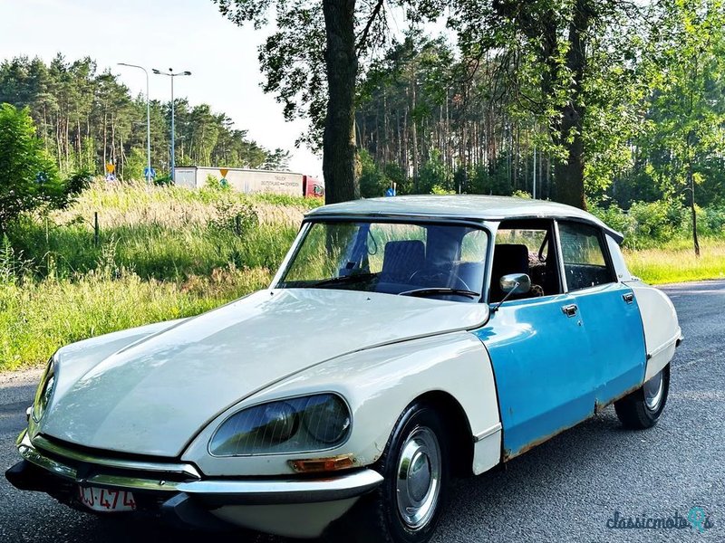 1973' Citroen DS photo #1
