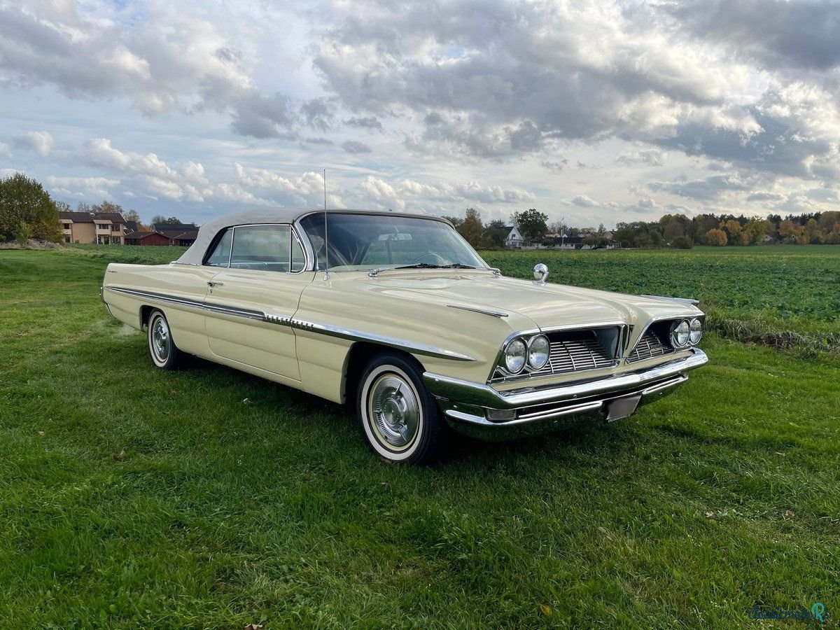 1961' Pontiac Bonneville photo #1