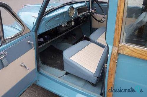 1964' Morris Traveller photo #2
