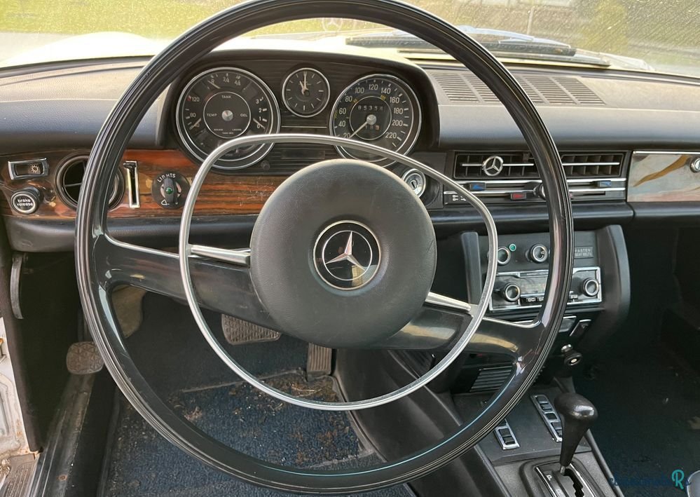 1972' Mercedes-Benz W114 photo #6